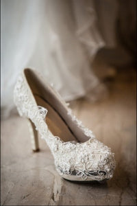 Do you want to make your own wedding shoe? Let's try.